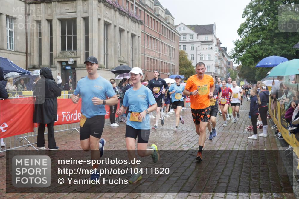 13.09.2026 - Kiel Lauf Yannick Fuchs http://msf.ph/oto/10411620 13.09.2026 10:42:47 Ziel 1680, 1975, 2239, 2273, 2999, 3036, 3260, 3474, 3584, 5450, 5814, 5911, 5933, 5952, 6129, 6136, 6147, 6320, 6567, 6839, 7014, 7422, 7657, 7685, 7692, 8635, 8759, 9341, 10485, 10667, 10711, 11164, 12001, 12155, 12208, 12825, 239, 294, 757, 1245, 1328, 1638, 2224, 2314, 2507, 2745, 2820, 2972, 3254, 3367, 3821, 4034, 4320, 4352, 4451, 4919, 5476, 5636, 5802, 5877, 5952, 6020, 6088, 6196, 6615, 6677, 6678, 7187, 7299, 7586, 8304, 9152, 2427, 5437, 5155, 7475, 8034, 9420 meine-sportfotos.de