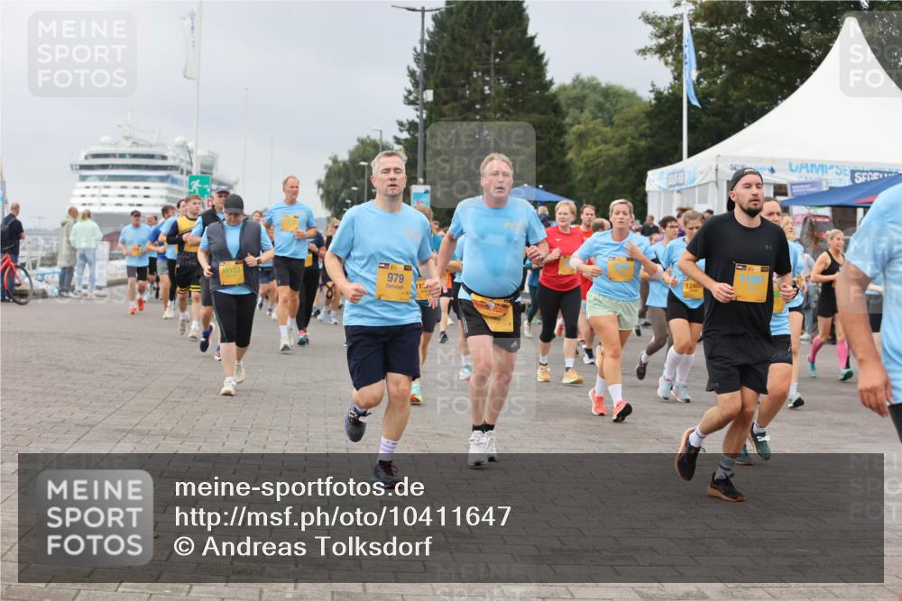 13.09.2026 - Kiel Lauf Andreas Tolksdorf http://msf.ph/oto/10411647 13.09.2026 10:02:10 Kiellinie 12133, 39, 979, 1240, 38, 11851 meine-sportfotos.de