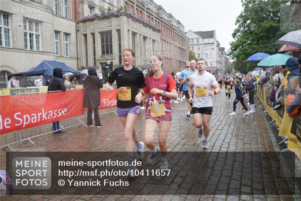 13.09.2026 - Kiel Lauf Yannick Fuchs http://msf.ph/oto/10411657 13.09.2026 10:42:50 Ziel 1680, 1975, 2239, 2273, 2999, 3036, 3260, 3584, 4120, 5450, 5814, 5911, 5933, 6129, 6136, 6147, 6320, 6567, 6839, 7014, 7422, 7657, 7692, 7814, 8759, 9341, 10485, 10667, 10711, 11164, 11643, 12208, 12279, 12825, 12827, 239, 757, 1245, 1328, 1638, 2224, 2314, 2507, 2745, 2820, 3036, 3254, 3367, 3474, 3821, 4034, 4320, 4352, 4451, 4919, 5476, 5636, 5802, 5877, 5952, 6020, 6088, 6196, 6615, 7014, 7187, 7299, 7586, 7685, 8304, 9152, 2427, 5437, 5155, 7475, 8034, 9420 meine-sportfotos.de
