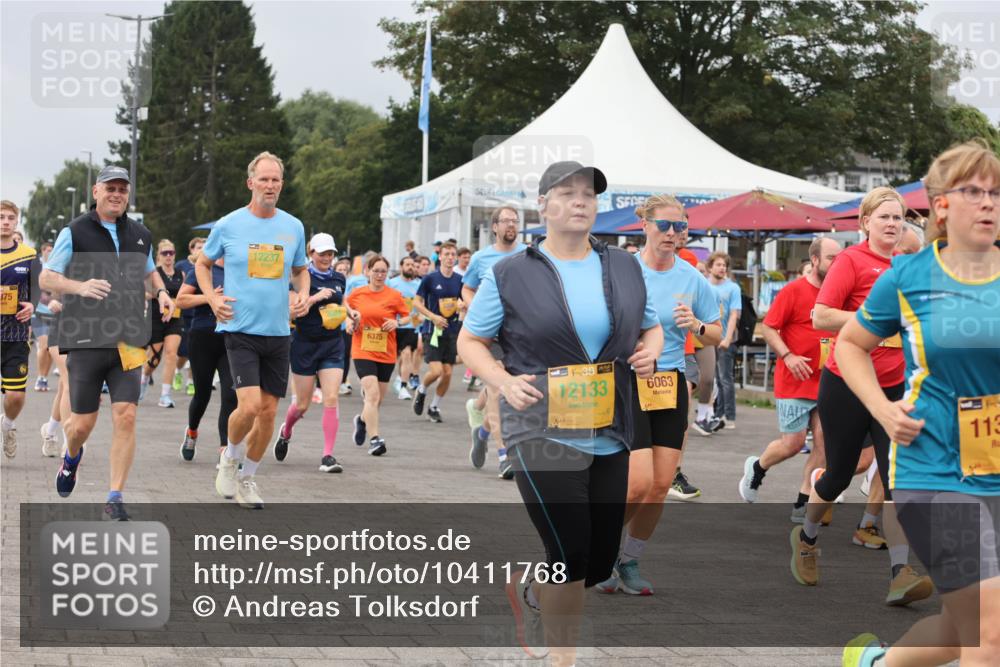 13.09.2026 - Kiel Lauf Andreas Tolksdorf http://msf.ph/oto/10411768 13.09.2026 10:02:14 Kiellinie 375, 12237, 6375, 39, 12133, 6063, 113 meine-sportfotos.de