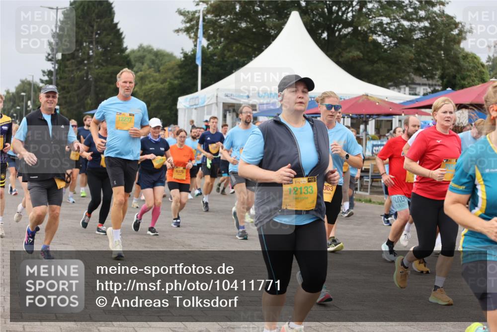 13.09.2026 - Kiel Lauf Andreas Tolksdorf http://msf.ph/oto/10411771 13.09.2026 10:02:14 Kiellinie 12237, 6375, 138, 12133, 063 meine-sportfotos.de