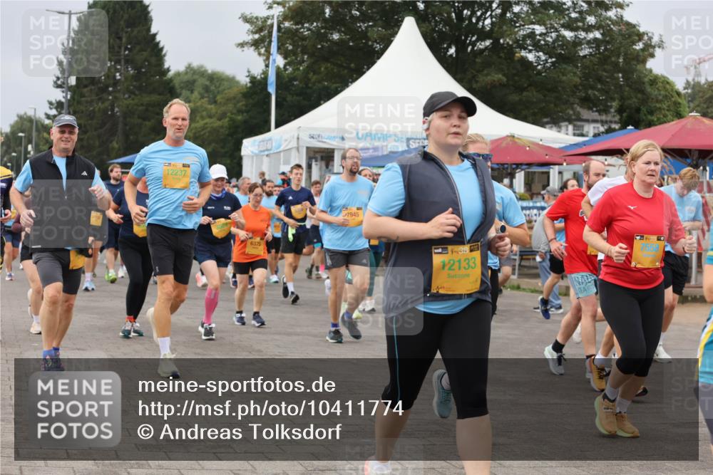 13.09.2026 - Kiel Lauf Andreas Tolksdorf http://msf.ph/oto/10411774 13.09.2026 10:02:14 Kiellinie 2132, 12237, 3084, 6375, 7945, 1, 38, 12133, 380, 7558 meine-sportfotos.de