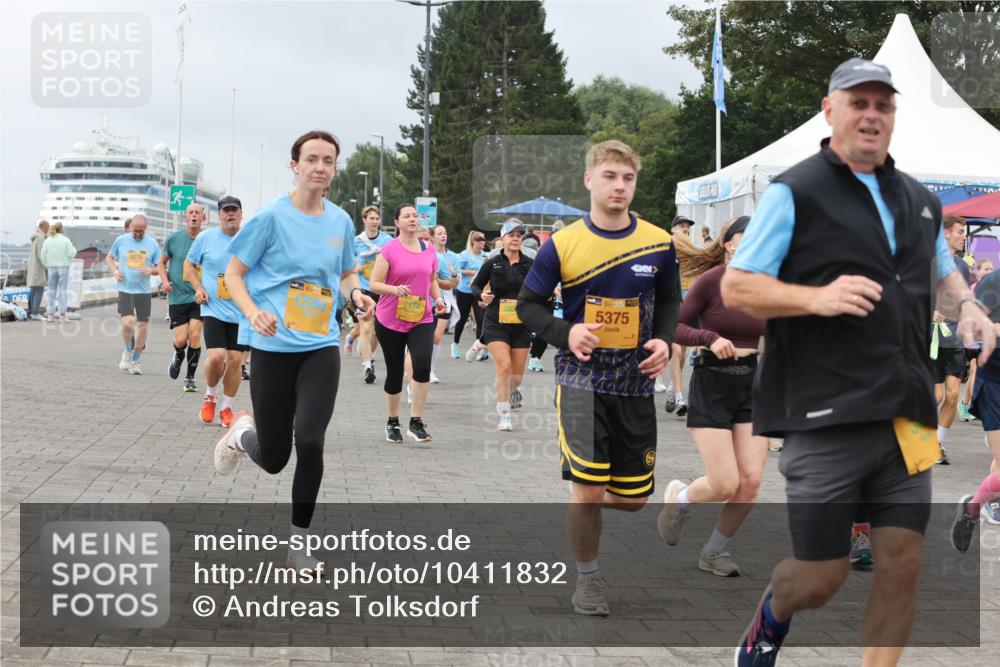 13.09.2026 - Kiel Lauf Andreas Tolksdorf http://msf.ph/oto/10411832 13.09.2026 10:02:16 Kiellinie 9279, 7174, 38, 5375 meine-sportfotos.de
