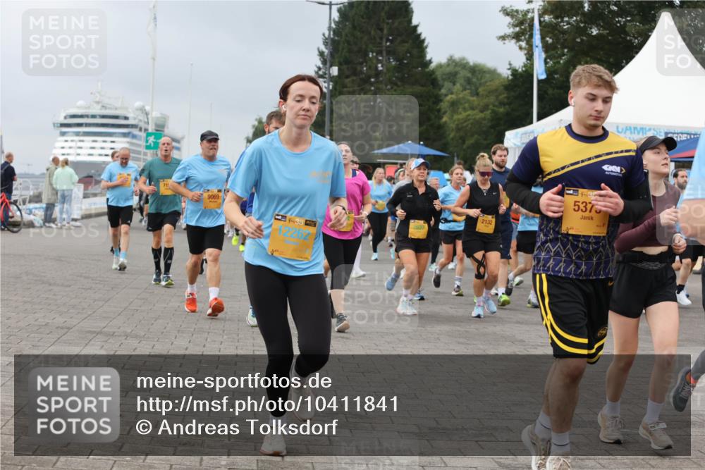 13.09.2026 - Kiel Lauf Andreas Tolksdorf http://msf.ph/oto/10411841 13.09.2026 10:02:17 Kiellinie 71, 9069, 38, 12262, 2637, 2132, 5375 meine-sportfotos.de