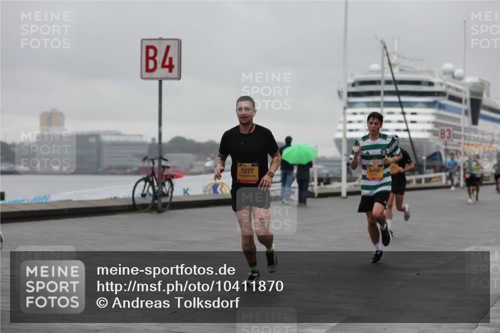 13.09.2026 - Kiel Lauf Andreas Tolksdorf http://msf.ph/oto/10411870 13.09.2026 11:45:06 Kiellinie 4, 35, 7077, 8460, 3 meine-sportfotos.de
