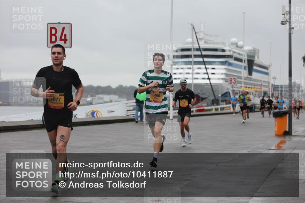 13.09.2026 - Kiel Lauf Andreas Tolksdorf http://msf.ph/oto/10411887 13.09.2026 11:45:07 Kiellinie 4, 38, 7077, 8460, 75, 3 meine-sportfotos.de