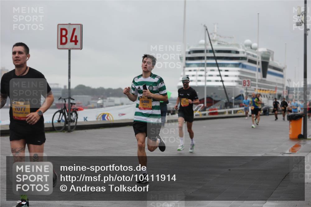 13.09.2026 - Kiel Lauf Andreas Tolksdorf http://msf.ph/oto/10411914 13.09.2026 11:45:07 Kiellinie 7077, 4, 8460, 3 meine-sportfotos.de