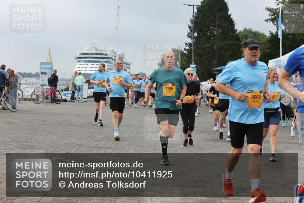 13.09.2026 - Kiel Lauf Andreas Tolksdorf http://msf.ph/oto/10411925 13.09.2026 10:02:19 Kiellinie 9279, 7196, 6426, 9069 meine-sportfotos.de