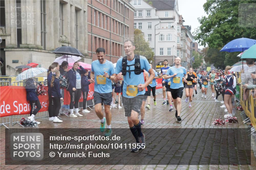13.09.2026 - Kiel Lauf Yannick Fuchs http://msf.ph/oto/10411955 13.09.2026 10:43:10 Ziel 245, 534, 610, 1069, 1121, 1290, 1931, 2376, 2427, 2481, 2502, 2633, 2954, 3169, 3976, 4124, 4825, 5070, 5414, 5437, 6121, 6139, 6179, 6231, 6439, 6492, 6713, 8511, 9483, 9627, 9632, 10812, 10955, 11344, 11635, 11971, 11984, 12040, 12165, 12187, 12480, 12824, 1680, 1975, 2239, 2273, 2481, 2627, 2999, 3036, 3248, 3260, 3474, 3572, 3584, 4120, 5298, 5450, 5814, 5911, 5933, 5952, 6121, 6129, 6136, 6147, 6196, 6320, 6567, 6839, 7014, 7685, 7692, 485, 681, 1178, 2131, 2887 meine-sportfotos.de