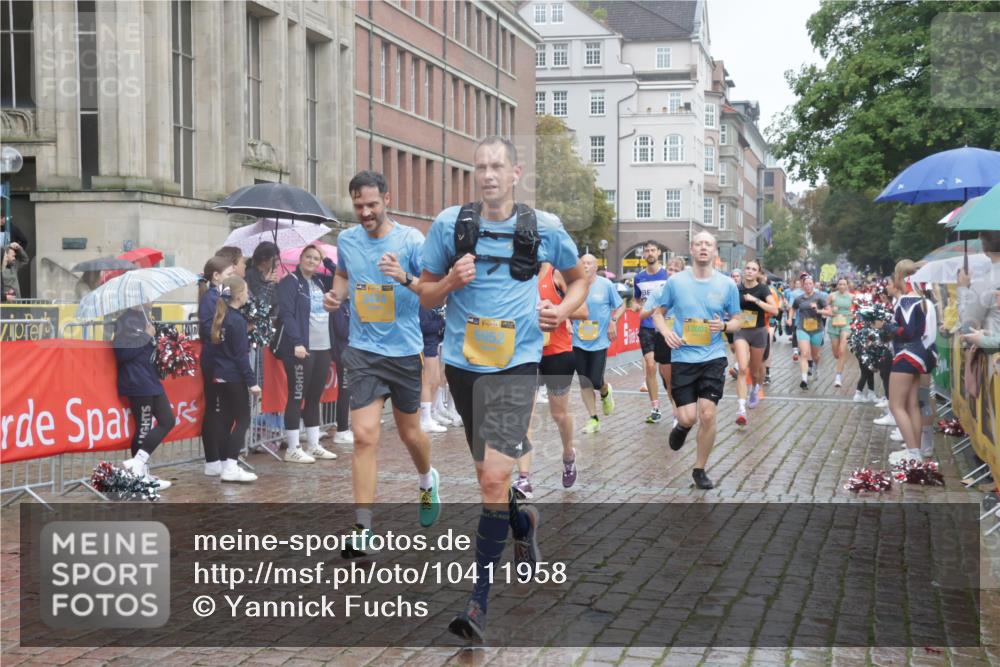 13.09.2026 - Kiel Lauf Yannick Fuchs http://msf.ph/oto/10411958 13.09.2026 10:43:10 Ziel 245, 534, 610, 1069, 1121, 1290, 1931, 2376, 2427, 2481, 2502, 2633, 2954, 3169, 3976, 4124, 4825, 5070, 5414, 5437, 6121, 6139, 6179, 6231, 6439, 6492, 6713, 8511, 9483, 9627, 9632, 10812, 10955, 11344, 11635, 11971, 11984, 12040, 12165, 12187, 12480, 12824, 1680, 1975, 2239, 2273, 2481, 2627, 2999, 3036, 3248, 3260, 3474, 3572, 3584, 4120, 5298, 5450, 5814, 5911, 5933, 5952, 6121, 6129, 6136, 6147, 6196, 6320, 6567, 6839, 7014, 7685, 7692, 485, 681, 1178, 2131, 2887 meine-sportfotos.de