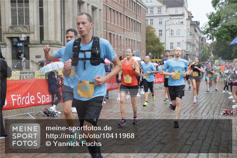 13.09.2026 - Kiel Lauf Yannick Fuchs http://msf.ph/oto/10411968 13.09.2026 10:43:11 Ziel 245, 534, 610, 1069, 1121, 1290, 1931, 2376, 2427, 2502, 2633, 2954, 3169, 3976, 4124, 4825, 5070, 5414, 5437, 6139, 6179, 6231, 6439, 6492, 6713, 8038, 8511, 9483, 9627, 9632, 10812, 10955, 11162, 11344, 11635, 11971, 12040, 12165, 12187, 12480, 12824, 1680, 1975, 2239, 2273, 2427, 2481, 2627, 2999, 3036, 3248, 3260, 3474, 3572, 3584, 4120, 5298, 5450, 5814, 5911, 5933, 5952, 6121, 6129, 6136, 6147, 6196, 6320, 6567, 6839, 7014, 7685, 7692, 485, 681, 1178, 2131, 2887 meine-sportfotos.de