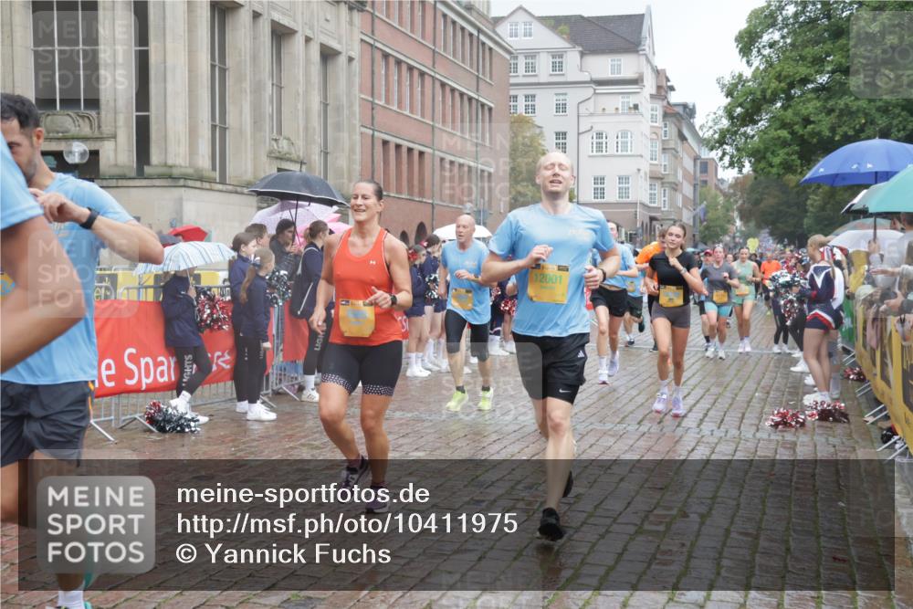 13.09.2026 - Kiel Lauf Yannick Fuchs http://msf.ph/oto/10411975 13.09.2026 10:43:11 Ziel 245, 534, 610, 1069, 1121, 1290, 1931, 2376, 2427, 2502, 2633, 2954, 3169, 3976, 4124, 4825, 5070, 5414, 5437, 6139, 6179, 6231, 6439, 6492, 6713, 8038, 8511, 9483, 9627, 9632, 10812, 10955, 11162, 11344, 11635, 11971, 12040, 12165, 12187, 12480, 12824, 1680, 1975, 2239, 2273, 2427, 2481, 2627, 2999, 3036, 3248, 3260, 3474, 3572, 3584, 4120, 5298, 5450, 5814, 5911, 5933, 5952, 6121, 6129, 6136, 6147, 6196, 6320, 6567, 6839, 7014, 7685, 7692, 485, 681, 1178, 2131, 2887 meine-sportfotos.de