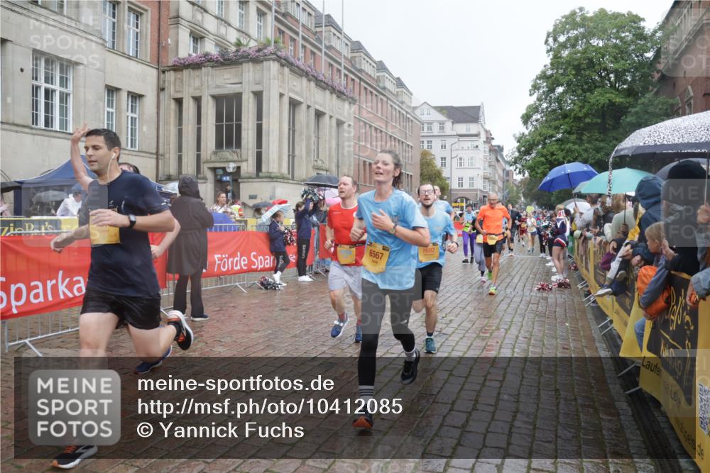 13.09.2026 - Kiel Lauf Yannick Fuchs http://msf.ph/oto/10412085 13.09.2026 10:43:19 Ziel 245, 485, 534, 610, 681, 1069, 1121, 1178, 1500, 1780, 2119, 2131, 2376, 2633, 2800, 2887, 2954, 3169, 3911, 4124, 4218, 4282, 4690, 5070, 5222, 5679, 6139, 6231, 6492, 6655, 6713, 7262, 8038, 8488, 8511, 8825, 8959, 9632, 10173, 10450, 10812, 10955, 11010, 11162, 11566, 11635, 12040, 12342, 12824, 1290, 1931, 1975, 2376, 2427, 2481, 2502, 2627, 2999, 3248, 3260, 3572, 3584, 3976, 4120, 4825, 5298, 5414, 5437, 5814, 5911, 5933, 6121, 6129, 6136, 6320, 6567, 7692 meine-sportfotos.de
