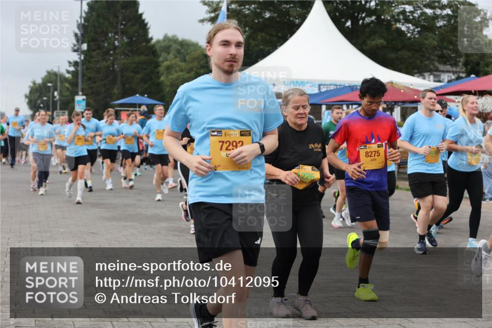 13.09.2026 - Kiel Lauf Andreas Tolksdorf http://msf.ph/oto/10412095 13.09.2026 10:02:24 Kiellinie 7292, 8275, 38 meine-sportfotos.de
