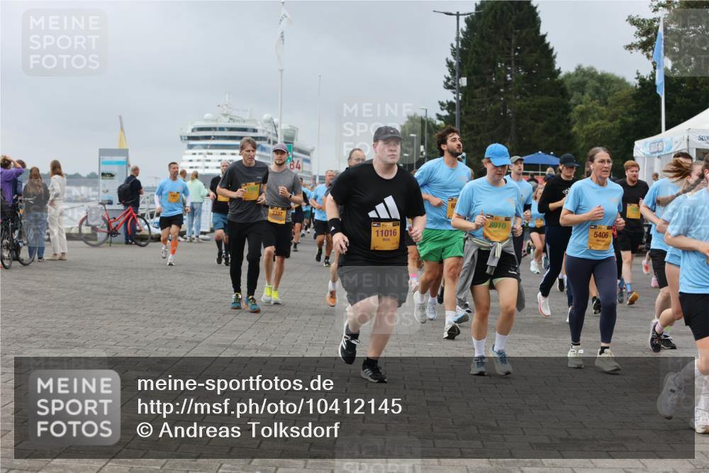 13.09.2026 - Kiel Lauf Andreas Tolksdorf http://msf.ph/oto/10412145 13.09.2026 10:02:28 Kiellinie 1988, 84, 3337, 11016, 39, 8910, 5406 meine-sportfotos.de