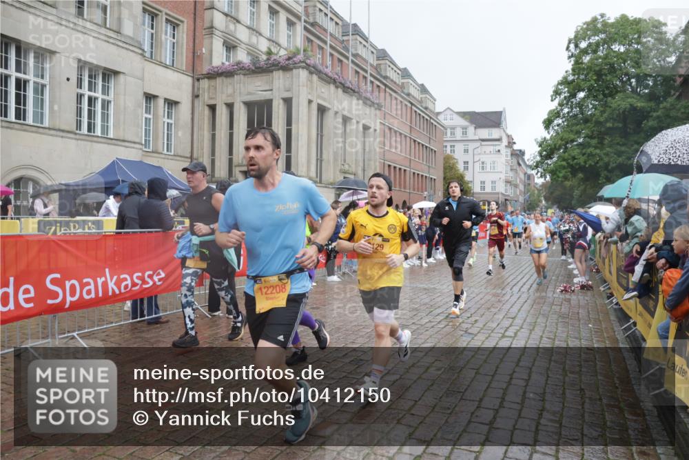 13.09.2026 - Kiel Lauf Yannick Fuchs http://msf.ph/oto/10412150 13.09.2026 10:43:23 Ziel 245, 485, 534, 681, 1069, 1121, 1178, 1500, 1780, 2119, 2131, 2680, 2800, 2887, 3132, 3169, 3911, 4124, 4218, 4282, 4690, 4718, 5070, 5222, 5679, 5715, 5848, 6079, 6231, 6422, 6492, 6536, 6655, 7199, 7262, 8038, 8488, 8511, 8825, 8952, 8959, 10173, 10450, 10955, 11010, 11162, 11566, 11635, 12040, 12342, 12779, 610, 1121, 1290, 1931, 2376, 2427, 2481, 2502, 2627, 2633, 2954, 2999, 3169, 3248, 3260, 3572, 3976, 4120, 4825, 5070, 5298, 5414, 5437, 5814, 6121, 6129, 6136, 6139 meine-sportfotos.de