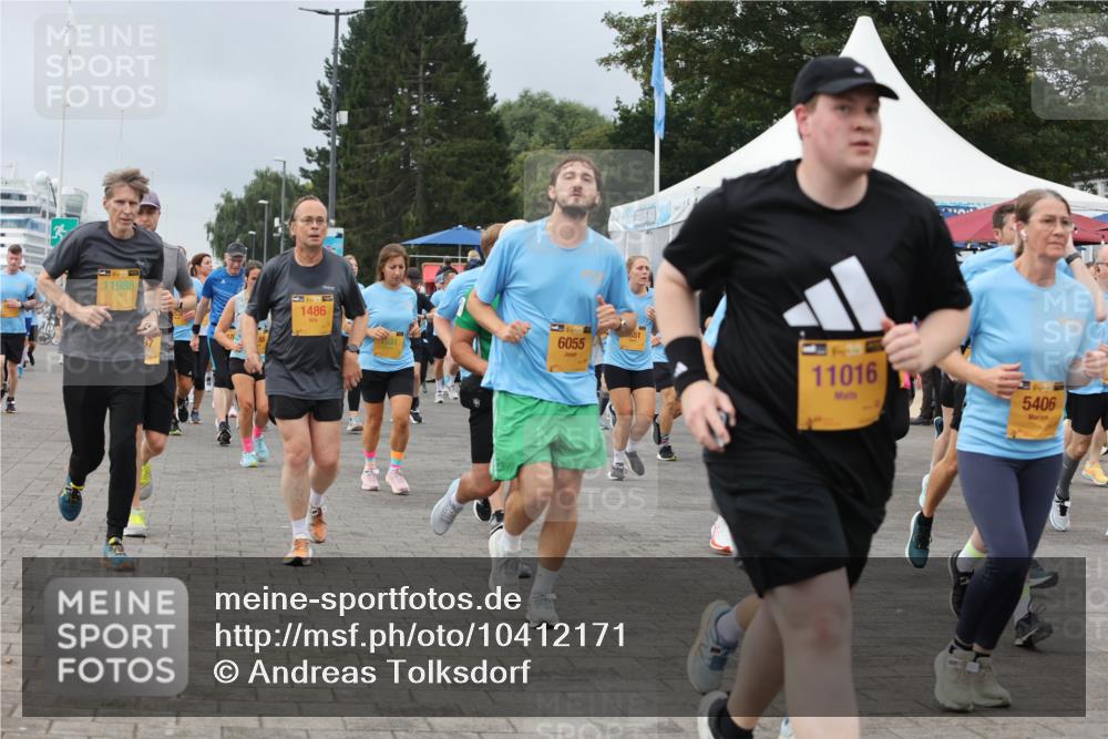 13.09.2026 - Kiel Lauf Andreas Tolksdorf http://msf.ph/oto/10412171 13.09.2026 10:02:30 Kiellinie 11988, 571, 139, 1486, 6055, 11016, 1, 39, 5406 meine-sportfotos.de