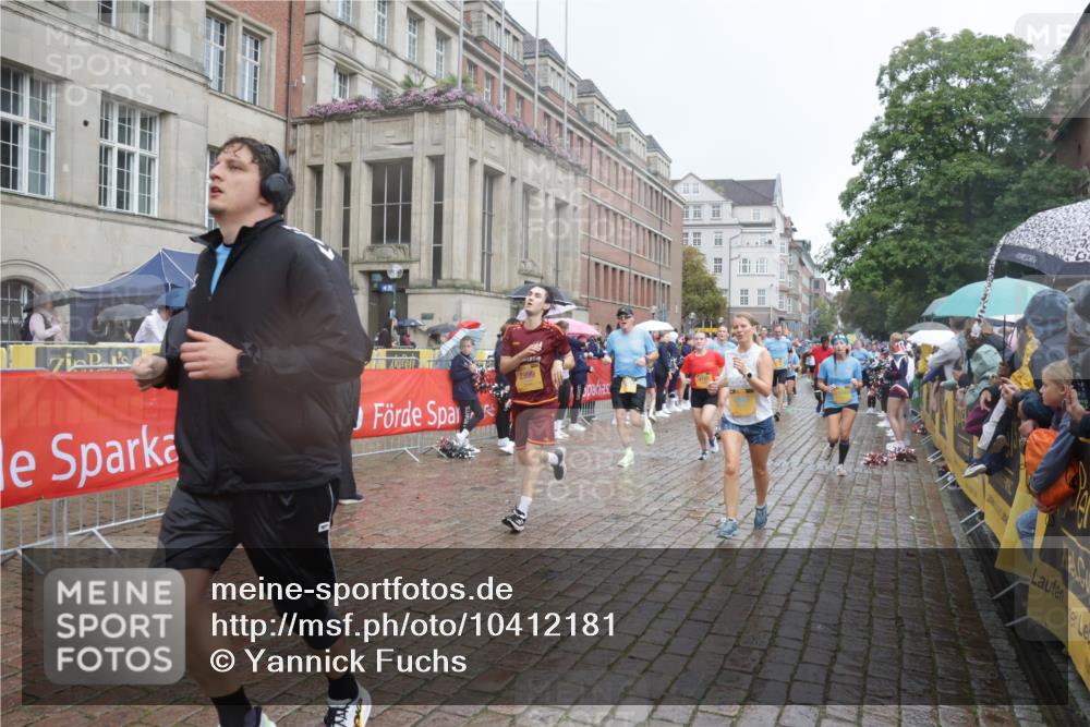 13.09.2026 - Kiel Lauf Yannick Fuchs http://msf.ph/oto/10412181 13.09.2026 10:43:24 Ziel 245, 485, 534, 681, 1069, 1178, 1500, 1720, 1780, 2119, 2131, 2680, 2800, 2887, 3132, 3911, 4124, 4218, 4282, 4690, 4718, 5222, 5679, 5715, 5848, 6079, 6231, 6422, 6492, 6536, 6655, 7199, 7262, 8038, 8488, 8511, 8825, 8952, 8959, 10173, 10450, 11010, 11162, 11566, 11635, 12040, 12342, 12544, 12779, 245, 610, 1121, 1290, 1931, 2376, 2427, 2481, 2502, 2627, 2633, 2954, 2999, 3169, 3248, 3260, 3572, 3976, 4120, 4825, 5070, 5298, 5414, 5437, 5814, 6121, 6129, 6136, 6139, 6492 meine-sportfotos.de