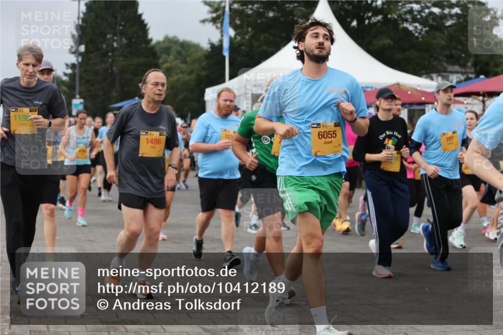 13.09.2026 - Kiel Lauf Andreas Tolksdorf http://msf.ph/oto/10412189 13.09.2026 10:02:31 Kiellinie 39, 1198, 1486, 103, 98, 6055 meine-sportfotos.de