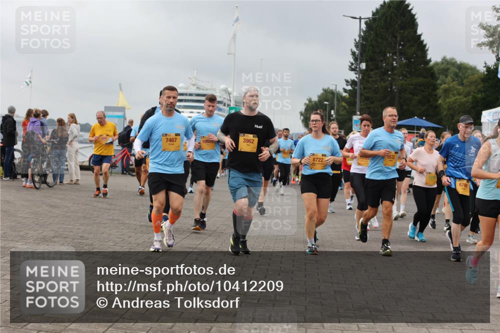 13.09.2026 - Kiel Lauf Andreas Tolksdorf http://msf.ph/oto/10412209 13.09.2026 10:02:33 Kiellinie 7467, 3962, 1062, 8722, 5532, 6788 meine-sportfotos.de