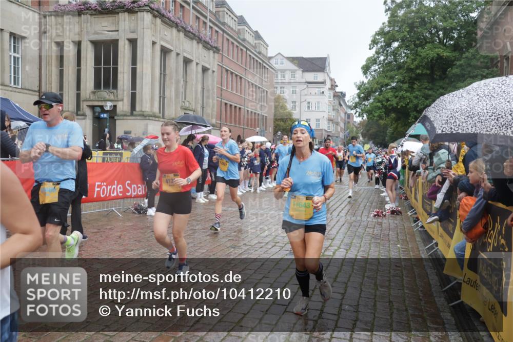 13.09.2026 - Kiel Lauf Yannick Fuchs http://msf.ph/oto/10412210 13.09.2026 10:43:26 Ziel 485, 681, 1178, 1500, 1720, 1780, 2119, 2131, 2680, 2800, 2887, 3132, 3911, 4218, 4282, 4690, 4718, 5222, 5679, 5715, 5848, 6079, 6422, 6536, 6655, 7199, 7262, 8038, 8488, 8825, 8952, 8959, 10173, 10450, 11010, 11162, 11566, 12342, 12544, 12778, 12779, 245, 534, 610, 1069, 1121, 1290, 1931, 2376, 2427, 2481, 2502, 2627, 2633, 2954, 2999, 3169, 3248, 3572, 3976, 4120, 4124, 4825, 5070, 5298, 5414, 5437, 5814, 6121, 6139, 6231, 6492 meine-sportfotos.de
