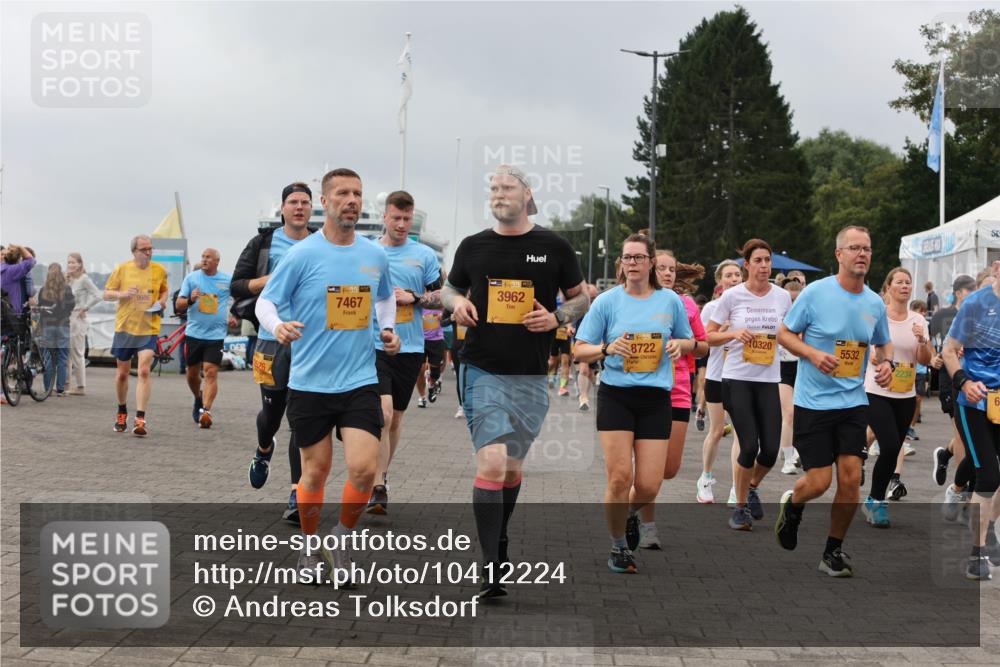 13.09.2026 - Kiel Lauf Andreas Tolksdorf http://msf.ph/oto/10412224 13.09.2026 10:02:34 Kiellinie 626, 38, 7467, 38, 3962, 8722, 10320, 5532, 6 meine-sportfotos.de