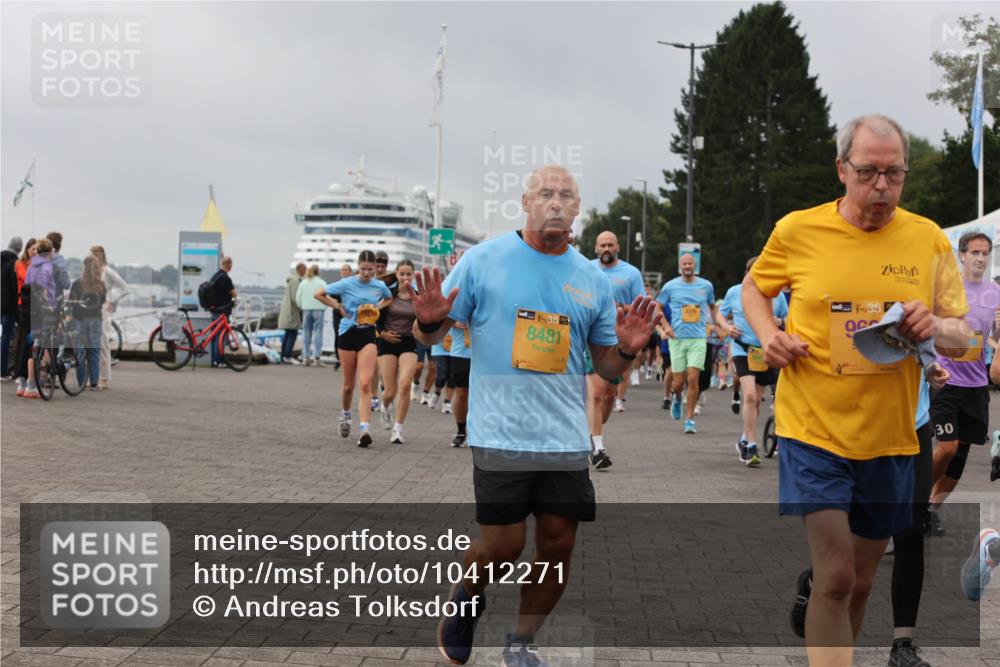 13.09.2026 - Kiel Lauf Andreas Tolksdorf http://msf.ph/oto/10412271 13.09.2026 10:02:39 Kiellinie 8481, 38, 30 meine-sportfotos.de