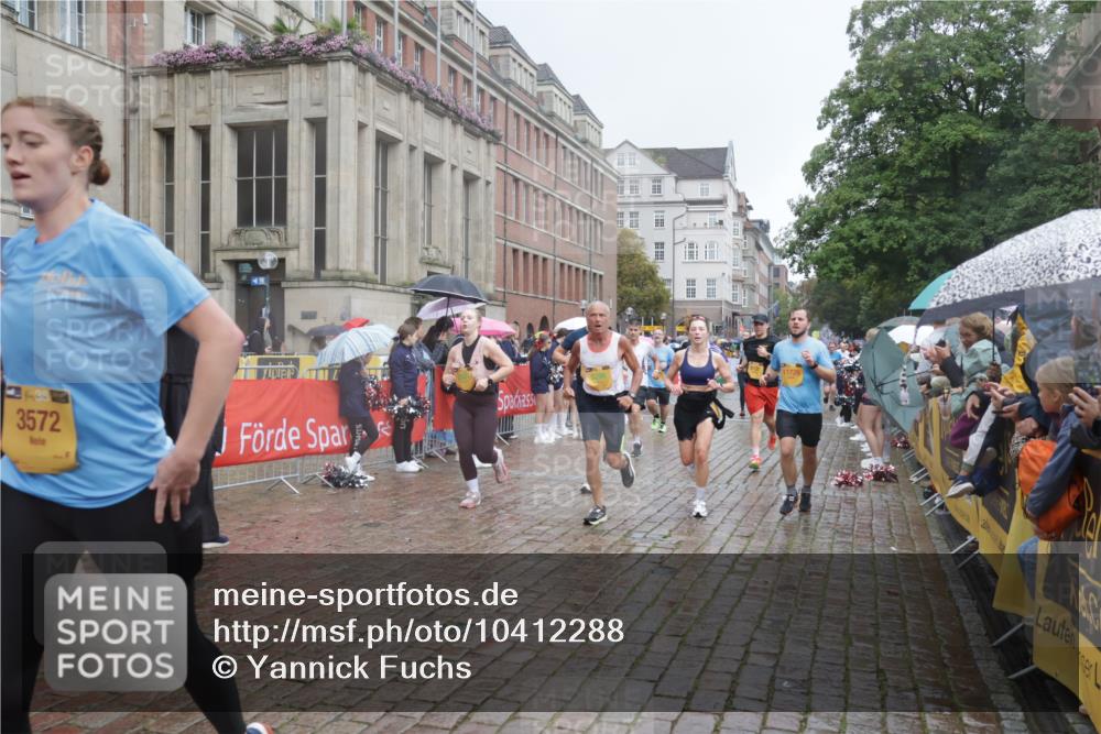 13.09.2026 - Kiel Lauf Yannick Fuchs http://msf.ph/oto/10412288 13.09.2026 10:43:31 Ziel 485, 681, 1500, 1536, 1720, 1780, 2119, 2317, 2680, 2800, 3123, 3132, 4143, 4218, 4282, 4493, 4541, 4690, 4718, 4941, 5127, 5222, 5715, 5848, 6079, 6422, 6536, 7199, 8488, 8952, 8959, 9823, 10173, 10247, 10450, 11067, 11566, 11774, 12342, 12544, 12778, 12779, 245, 485, 534, 610, 1069, 1121, 1178, 1290, 1931, 2131, 2376, 2427, 2481, 2502, 2627, 2633, 2887, 2954, 3169, 3248, 3572, 3911, 3976, 4124, 4825, 5070, 5298, 5414, 5437, 5679, 6121, 6139, 6231, 6492, 6655 meine-sportfotos.de