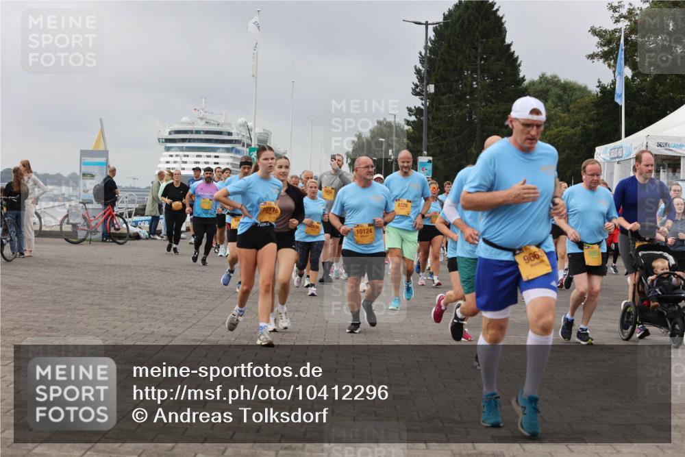13.09.2026 - Kiel Lauf Andreas Tolksdorf http://msf.ph/oto/10412296 13.09.2026 10:02:41 Kiellinie 10116, 10124, 8326, 9663, 9955 meine-sportfotos.de