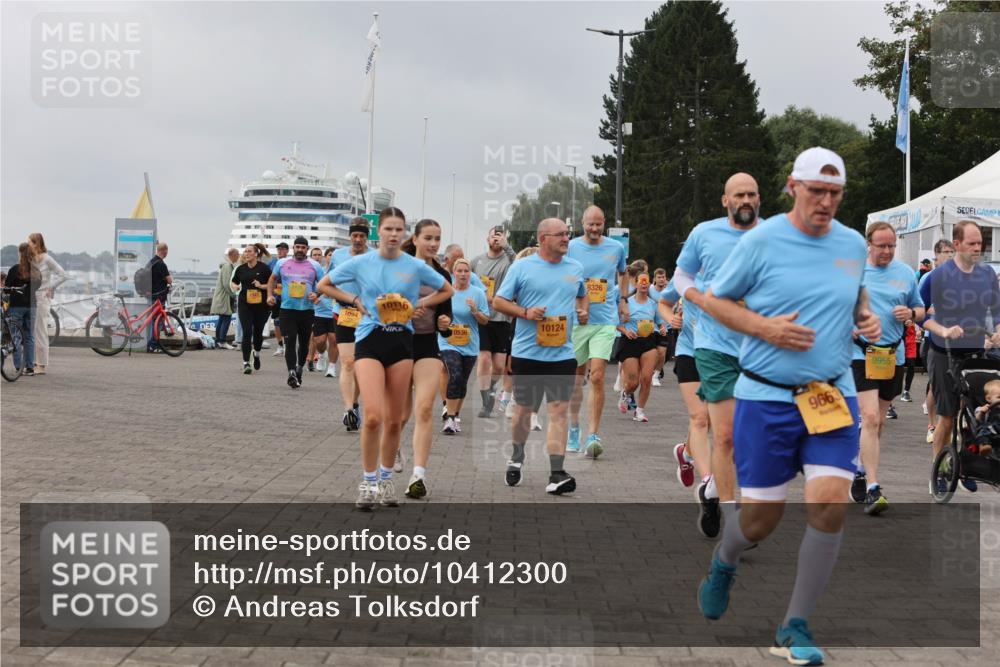 13.09.2026 - Kiel Lauf Andreas Tolksdorf http://msf.ph/oto/10412300 13.09.2026 10:02:42 Kiellinie 1094, 10116, 10124, 10536, 8326, 9663, 9955 meine-sportfotos.de