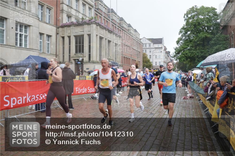 13.09.2026 - Kiel Lauf Yannick Fuchs http://msf.ph/oto/10412310 13.09.2026 10:43:32 Ziel 681, 1500, 1536, 1720, 1780, 2119, 2317, 2680, 2800, 3123, 3132, 4143, 4218, 4282, 4493, 4541, 4690, 4718, 4941, 5127, 5222, 5715, 5848, 6079, 6422, 6536, 6716, 7199, 8488, 8952, 8959, 9823, 10173, 10247, 10450, 11067, 11774, 12342, 12544, 12778, 12779, 245, 485, 534, 610, 1069, 1121, 1178, 1290, 1931, 2119, 2131, 2376, 2427, 2481, 2502, 2627, 2633, 2887, 2954, 3169, 3248, 3572, 3911, 3976, 4124, 4218, 4282, 4825, 5070, 5298, 5414, 5437, 5679, 6121, 6139, 6231, 6492, 6655 meine-sportfotos.de