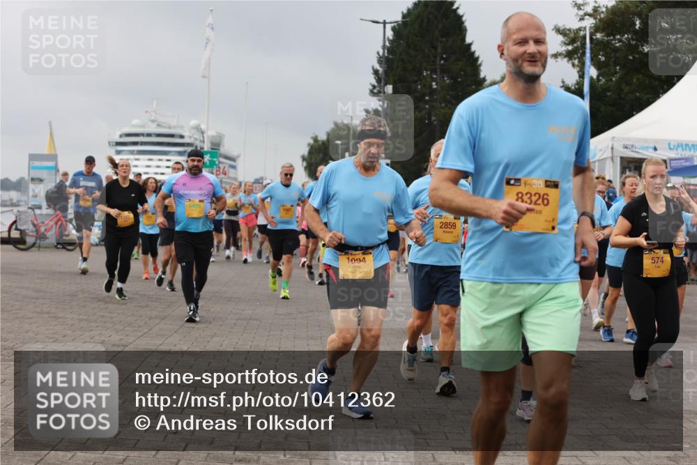 13.09.2026 - Kiel Lauf Andreas Tolksdorf http://msf.ph/oto/10412362 13.09.2026 10:02:46 Kiellinie 6409, 1567, 1094, 2859, 4, 39, 8326, 574 meine-sportfotos.de