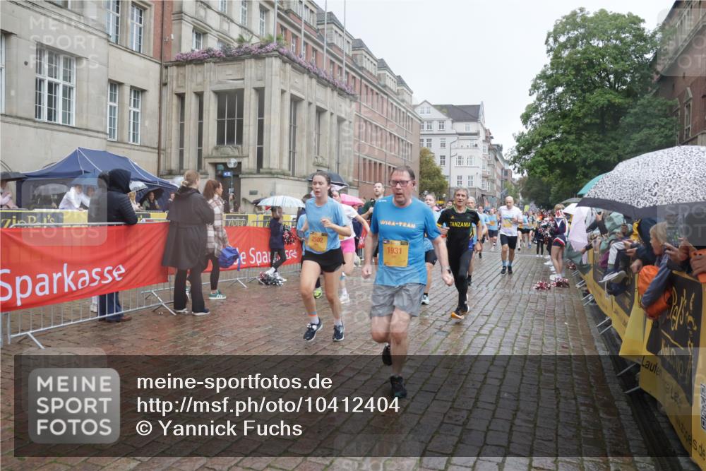 13.09.2026 - Kiel Lauf Yannick Fuchs http://msf.ph/oto/10412404 13.09.2026 10:43:38 Ziel 149, 1536, 1720, 2317, 3123, 4143, 4493, 4541, 4850, 4941, 5059, 5127, 5419, 6368, 6716, 7351, 8037, 8952, 9281, 9337, 9823, 10247, 10683, 11067, 11774, 12544, 12763, 12778, 12779, 245, 485, 534, 610, 681, 1069, 1121, 1178, 1290, 1500, 1780, 1931, 2119, 2131, 2376, 2502, 2633, 2680, 2800, 2887, 2954, 3132, 3169, 3911, 3976, 4124, 4218, 4282, 4690, 4718, 4825, 5070, 5222, 5414, 5679, 5715, 5848, 6079, 6139, 6231, 6422, 6492, 6536, 6655, 1977, 5437 meine-sportfotos.de