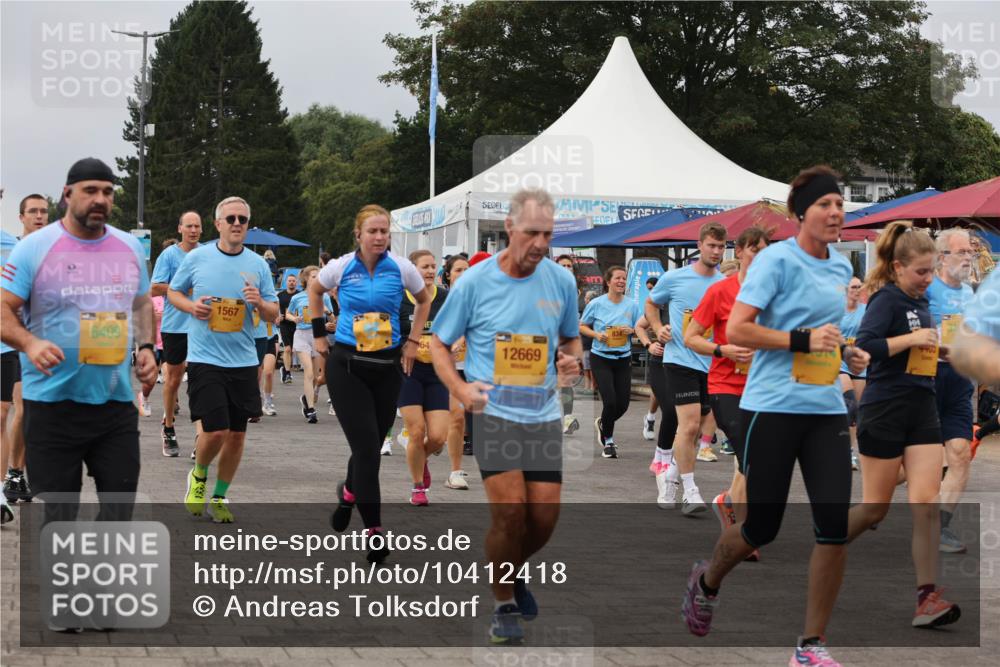 13.09.2026 - Kiel Lauf Andreas Tolksdorf http://msf.ph/oto/10412418 13.09.2026 10:02:49 Kiellinie 6409, 1567, 64, 12669, 834, 4400 meine-sportfotos.de