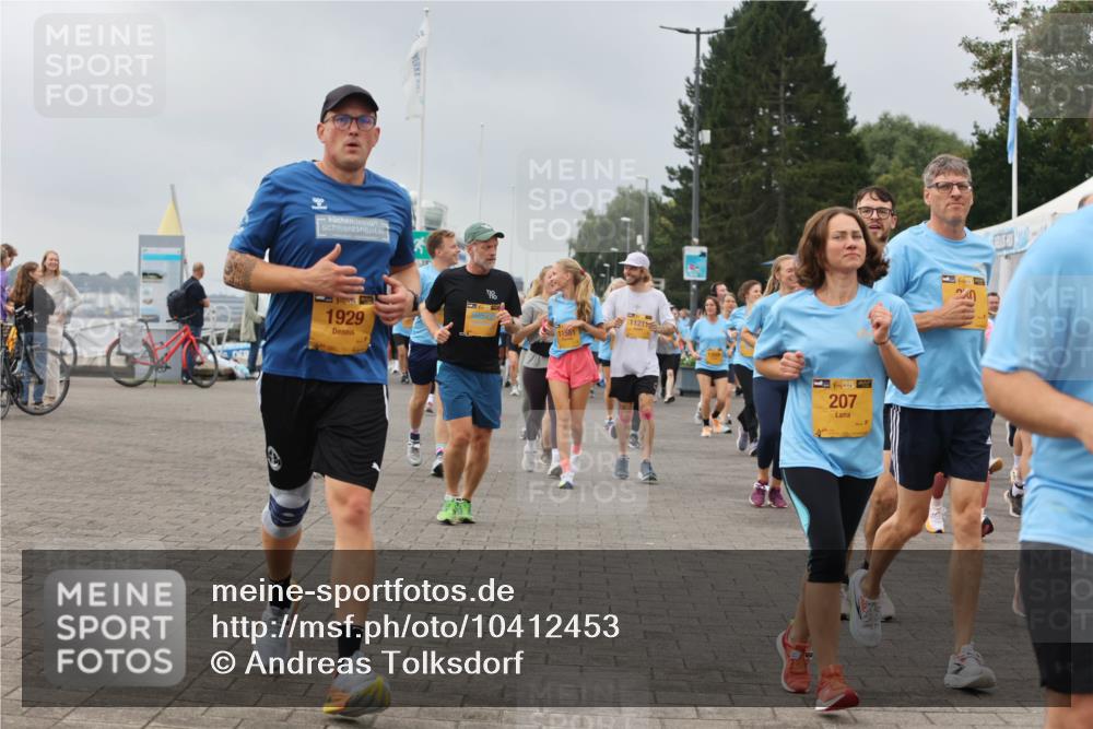 13.09.2026 - Kiel Lauf Andreas Tolksdorf http://msf.ph/oto/10412453 13.09.2026 10:02:52 Kiellinie 1929, 19570, 11581, 11211, 39, 207, 20 meine-sportfotos.de