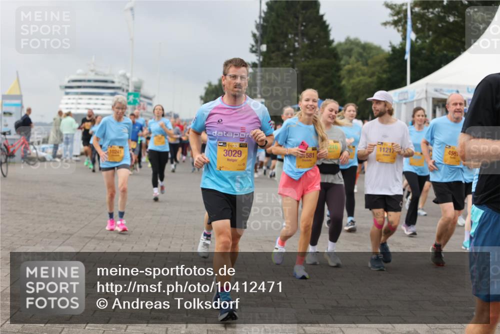 13.09.2026 - Kiel Lauf Andreas Tolksdorf http://msf.ph/oto/10412471 13.09.2026 10:02:55 Kiellinie 10241, 38, 3029, 581, 1000, 11217, 4581 meine-sportfotos.de