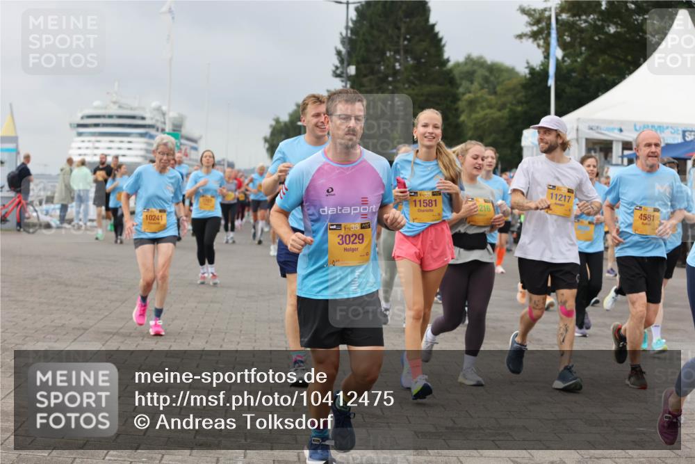 13.09.2026 - Kiel Lauf Andreas Tolksdorf http://msf.ph/oto/10412475 13.09.2026 10:02:55 Kiellinie 10241, 38, 3029, 38, 11581, 216, 2, 11217, 4581 meine-sportfotos.de