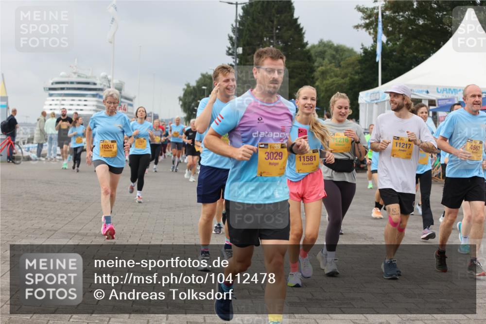 13.09.2026 - Kiel Lauf Andreas Tolksdorf http://msf.ph/oto/10412478 13.09.2026 10:02:55 Kiellinie 1287, 10241, 38, 3029, 11581, 216, 39, 11217, 4581 meine-sportfotos.de