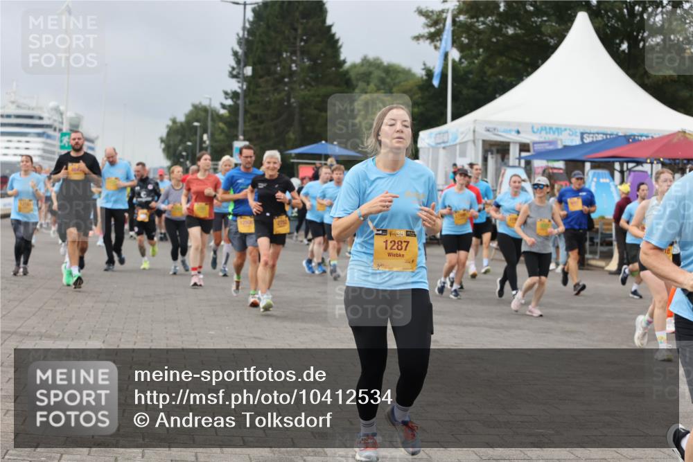 13.09.2026 - Kiel Lauf Andreas Tolksdorf http://msf.ph/oto/10412534 13.09.2026 10:03:00 Kiellinie 2752, 38, 1287 meine-sportfotos.de