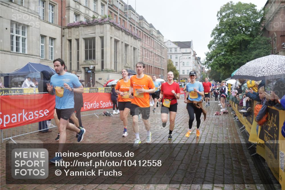 13.09.2026 - Kiel Lauf Yannick Fuchs http://msf.ph/oto/10412558 13.09.2026 10:43:49 Ziel 149, 371, 1029, 1215, 1977, 2316, 2653, 2971, 3258, 3292, 3308, 3734, 4669, 4728, 4746, 4801, 5059, 5419, 6096, 6368, 7351, 8037, 8412, 9281, 9559, 10100, 10132, 10437, 10670, 10683, 10705, 11031, 11213, 11438, 11611, 12490, 12763, 245, 485, 534, 681, 1069, 1178, 1500, 1536, 1720, 1780, 2119, 2131, 2317, 2680, 2800, 2887, 3123, 3132, 3911, 4124, 4143, 4218, 4282, 4493, 4541, 4690, 4718, 4850, 4941, 5127, 5222, 5679, 5715, 5848, 6079, 6231, 6422, 6492, 6536, 6655, 6716 meine-sportfotos.de