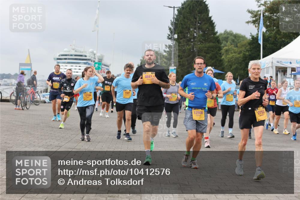 13.09.2026 - Kiel Lauf Andreas Tolksdorf http://msf.ph/oto/10412576 13.09.2026 10:03:02 Kiellinie 12184, 1459, 84, 1587, 1587, 38, 8841, 2016, 12500, 2781, 11028, 2752, 1208 meine-sportfotos.de
