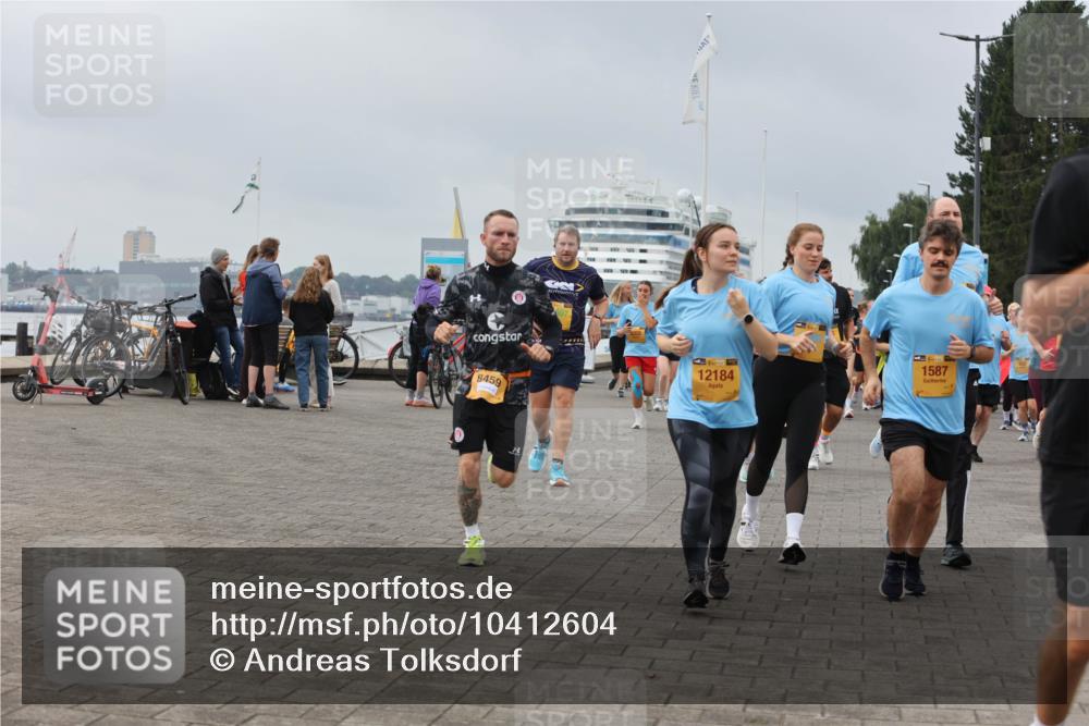 13.09.2026 - Kiel Lauf Andreas Tolksdorf http://msf.ph/oto/10412604 13.09.2026 10:03:04 Kiellinie 8459, 8, 1, 39, 12184, 1587 meine-sportfotos.de
