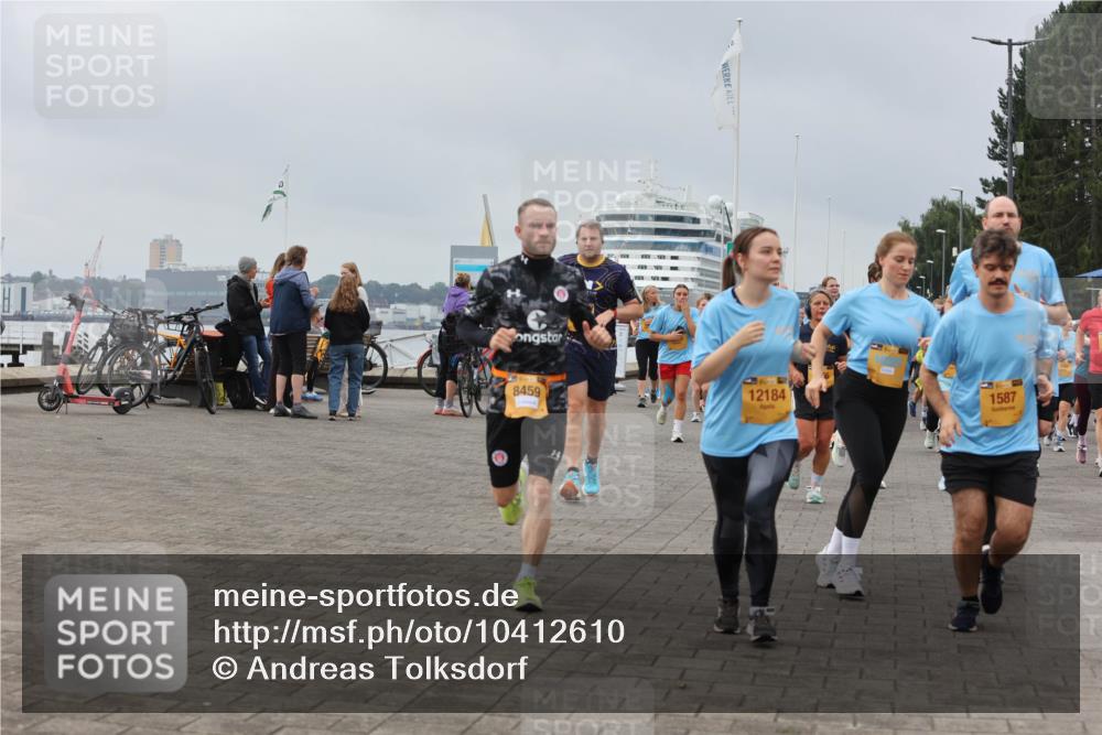 13.09.2026 - Kiel Lauf Andreas Tolksdorf http://msf.ph/oto/10412610 13.09.2026 10:03:04 Kiellinie 8459, 3, 12, 12184, 1587 meine-sportfotos.de