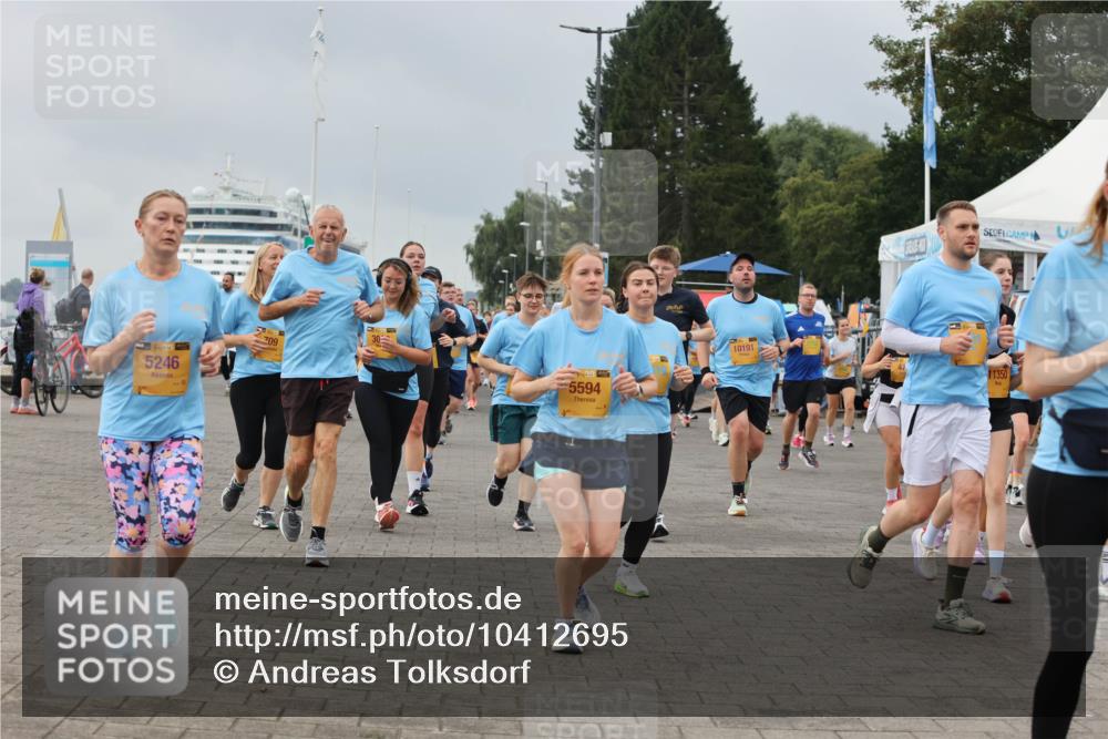 13.09.2026 - Kiel Lauf Andreas Tolksdorf http://msf.ph/oto/10412695 13.09.2026 10:03:12 Kiellinie 38, 5246, 709, 5594, 10191, 11350, 12 meine-sportfotos.de