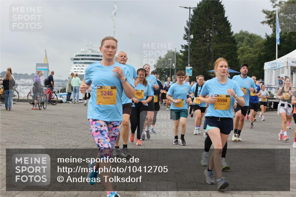 13.09.2026 - Kiel Lauf Andreas Tolksdorf http://msf.ph/oto/10412705 13.09.2026 10:03:13 Kiellinie 1, 39, 5246, 3022, 936, 1, 39, 5594 meine-sportfotos.de