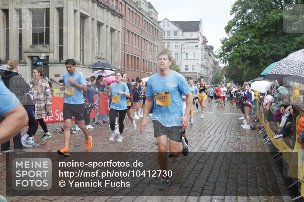 13.09.2026 - Kiel Lauf Yannick Fuchs http://msf.ph/oto/10412730 13.09.2026 10:44:12 Ziel 318, 702, 939, 1242, 1379, 1839, 1956, 2729, 2873, 3186, 3573, 3918, 4422, 5183, 5711, 5859, 6059, 6184, 7114, 7534, 7872, 7900, 9056, 9082, 9229, 9979, 10205, 10405, 10406, 11019, 11195, 11205, 11262, 11277, 11431, 11784, 12152, 12382, 12384, 12386, 12440, 56, 149, 202, 305, 371, 1029, 1118, 1215, 1977, 2316, 2653, 2861, 2971, 3258, 3292, 3308, 3734, 3806, 4422, 4669, 4728, 4746, 4850, 5059, 5419, 6368, 6716, 7351, 1275, 1439 meine-sportfotos.de