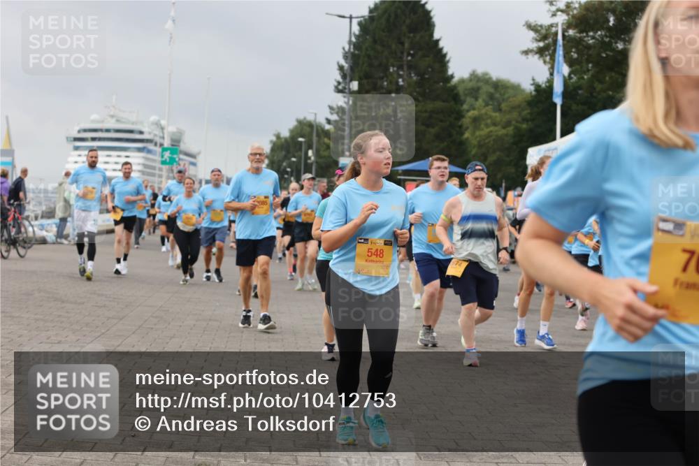 13.09.2026 - Kiel Lauf Andreas Tolksdorf http://msf.ph/oto/10412753 13.09.2026 10:03:17 Kiellinie 085, 38, 548, 70 meine-sportfotos.de