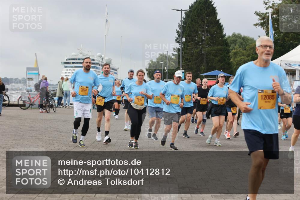 13.09.2026 - Kiel Lauf Andreas Tolksdorf http://msf.ph/oto/10412812 13.09.2026 10:03:20 Kiellinie 5593, 5601, 1795, 3378, 7642, 1890, 8793, 6619, 12085, 6887 meine-sportfotos.de