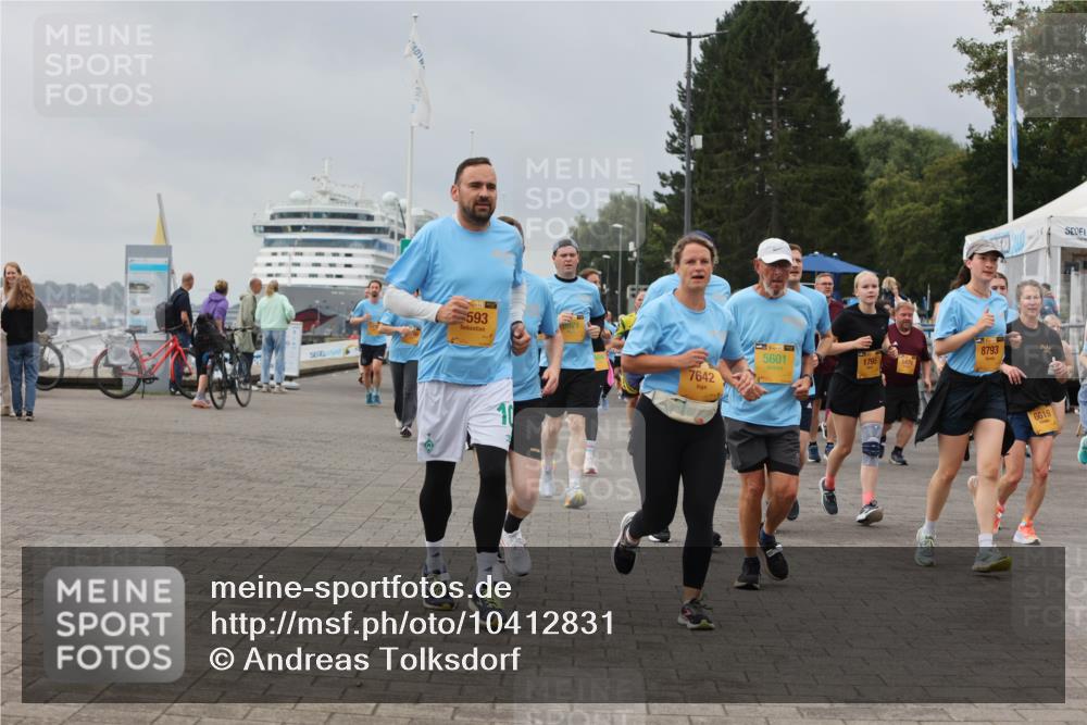 13.09.2026 - Kiel Lauf Andreas Tolksdorf http://msf.ph/oto/10412831 13.09.2026 10:03:22 Kiellinie 593, 7642, 5601, 1795, 5479, 8793, 6619 meine-sportfotos.de