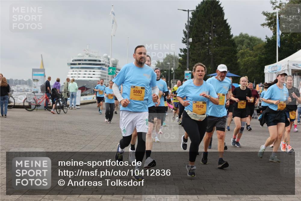 13.09.2026 - Kiel Lauf Andreas Tolksdorf http://msf.ph/oto/10412836 13.09.2026 10:03:22 Kiellinie 39, 5593, 38, 7642, 1795, 8793, 6619 meine-sportfotos.de